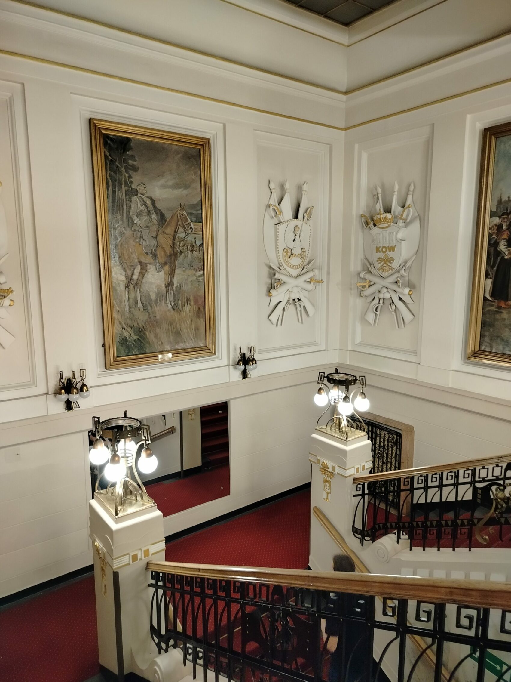 Główna klatka schodowa Kasyna Oficerskiego przy ul. Zyblikiewicza w Krakowie, stanowiącego miejsce wieczornych spotkań uczestników Kongresu. Fot. A. Laskowski.